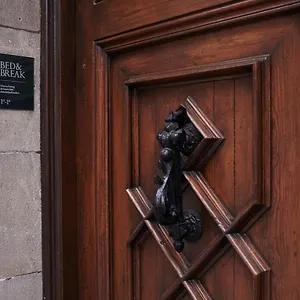 https://close-to-passeig-de-gracia-bb.topbarcelonahotels.com